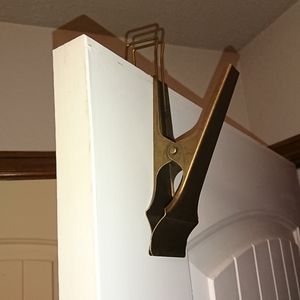 Over the door metal clip hanger